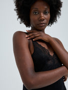 Lace Silk Cami | Mulberry silke - Black w. Black
