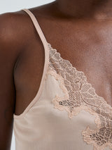 Seamless Basic Lace Silk Cami | Mulberry silke Cami top Rosie Beige w. Rosie Beige