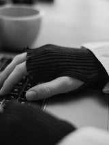 Seamless Basic Mano | Merinould Wrist warmer Sort