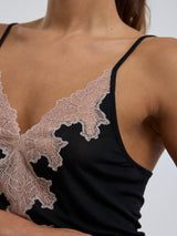 Seamless Basic Lace Silk Slip | Mulberry silke Underkjole Black w. Rosie Beige