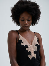 Seamless Basic Lace Silk Slip | Mulberry silke Underkjole Black w. Rosie Beige