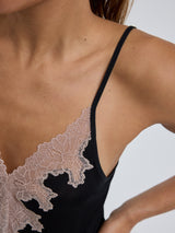 Seamless Basic Lace Silk Slip | Mulberry silke Underkjole Black w. Rosie Beige