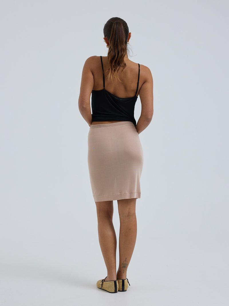 Seamless Basic Sporty Skirt | Silke Underskørt Rosa Beige